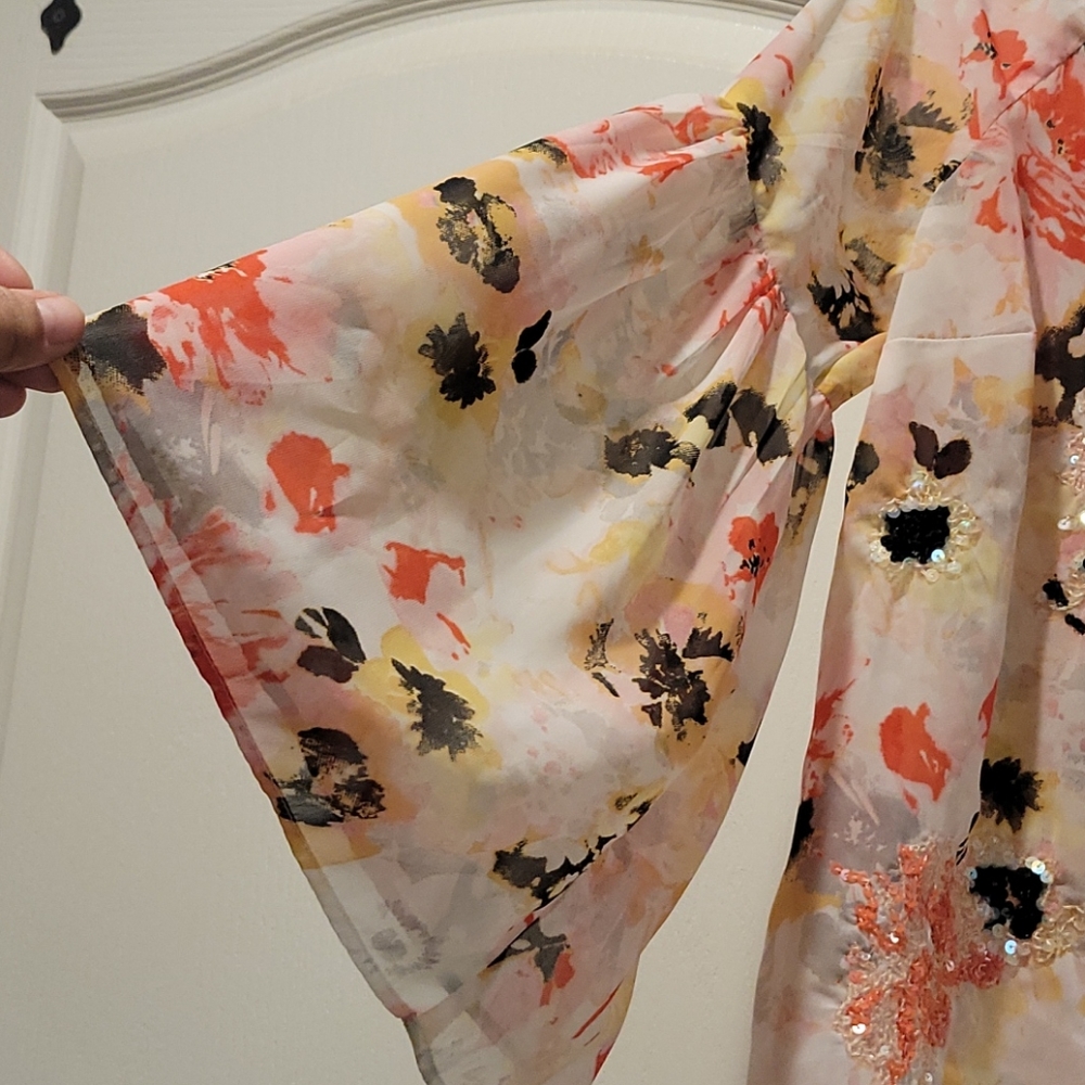 Blouse - Picture 2 of 5